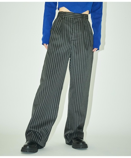 ANLIBERTY ANAP（アンリバティアナップ）の「ピンストライプスラックス【セットアップ対応】（スラックス・レディース・ブラック/グレー・S/M）」の2枚目の写真