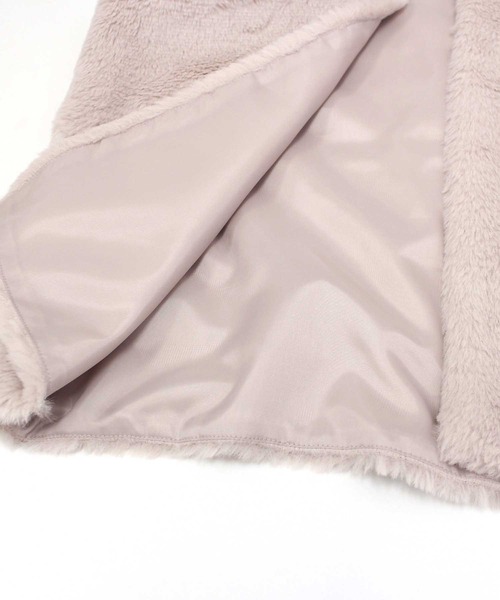 ZI-ON(ジーオン)の「フェイクファーベスト(ベスト・キッズ・グレー/ベージュ/アイボリー/スモークピンク/ブラック・120cm/130cm/140cm/150cm/160cm)」の13枚目の写真