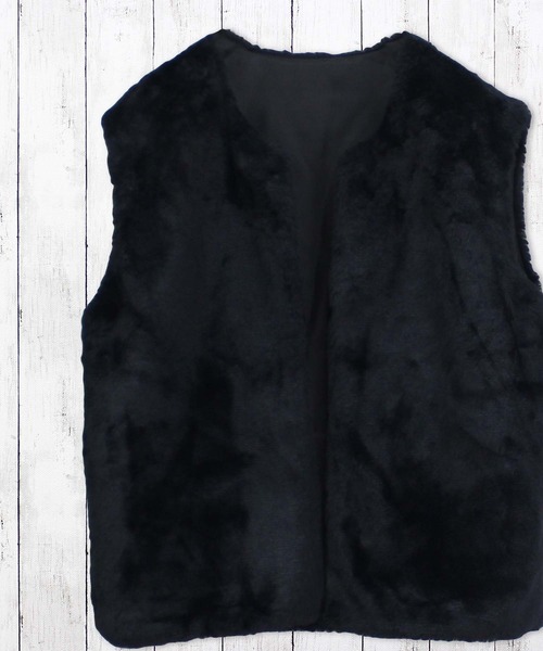 ZI-ON(ジーオン)の「フェイクファーベスト(ベスト・キッズ・グレー/ベージュ/アイボリー/スモークピンク/ブラック・120cm/130cm/140cm/150cm/160cm)」の7枚目の写真
