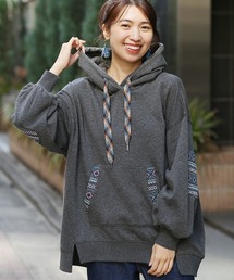 シャギーボアポカフーディーパッチプルオーバー