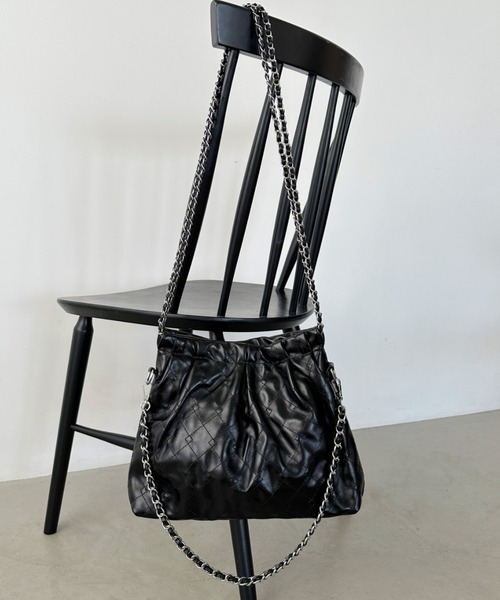 Black Cressida Quilted Chain Strap Bag - CHARLES & KEITH US