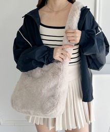 フェイクファーショルダーバッグ