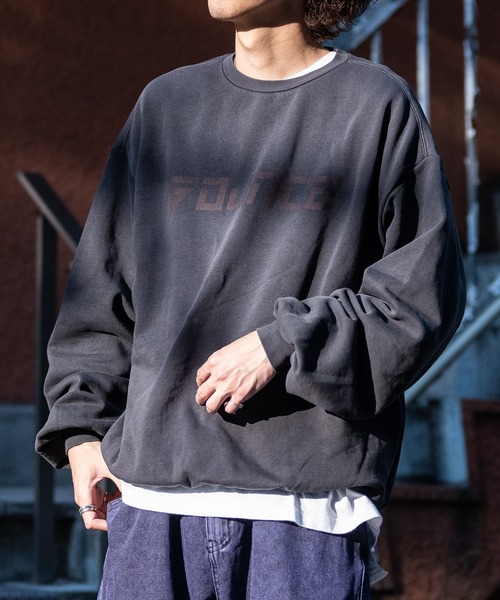 JOHN'S CLOSET(ジョンズクローゼット)の「【i】裏起毛 ピグメントプリント/ダメージ オーバーサイズクルーネックスウェット(スウェット・メンズ・スミクロ/グレー系その他/チャコールグレー/ブラック・LARGE/MEDIUM/X-LARGE)」の16枚目の写真
