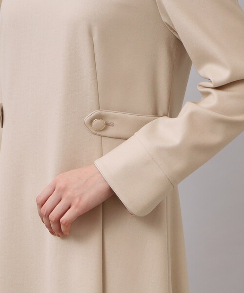 UNTITLED（アンタイトル）の「◆【日本製／通勤からオケージョンまで】ラメ混サキソニーワンピース（ワンピース・レディース・ライトベージュ/ダークグレー/ネイビー・50/00/01/03/44/02/48/46/04/42）」の10枚目の写真