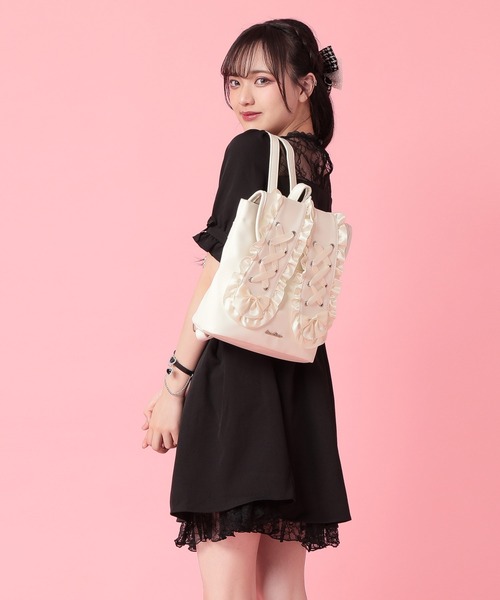 15518✨未使用級✨慈雨 ジウ フリル フェイクレザー 切替 リュック SecretDoor（シークレットドア）の「リュックサック うさぎ レース
