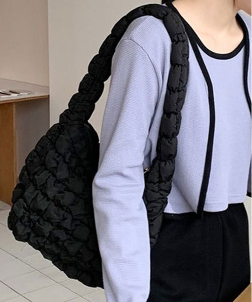 kirakiraShop（キラキラショップ）の「キルティングバッグ（ショルダーバッグ・レディース・オリーブ/レモンイエロー/ブラック/オフホワイト/ピンク/パープル/ブルー/グリーン・FREE）」の2枚目の写真