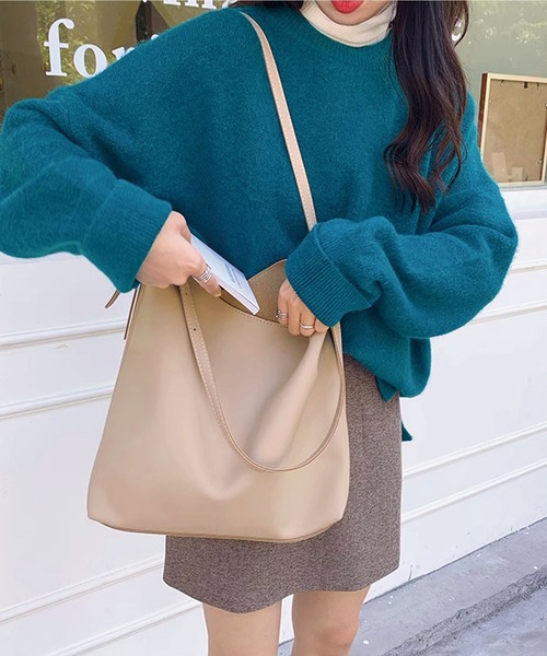 Dita Muaj.(ディータムアージュ)の「【A4対応】ダブルベルトシンプルトート ポーチ付き(ショルダーバッグ・レディース・アイボリー/ブラック・FREE)」の10枚目の写真