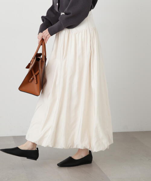 N.（N. Natural Beauty Basic）（エヌエヌナチュラルビューティーベーシック）の「◆ソフトサテンバルーンスカート（スカート・レディース・オフホワイト/ブラック・MEDIUM）」の4枚目の写真