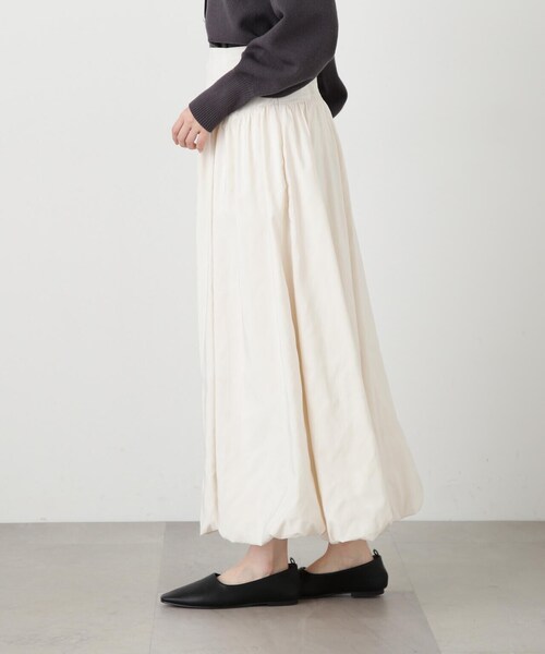 N.（N. Natural Beauty Basic）（エヌエヌナチュラルビューティーベーシック）の「◆ソフトサテンバルーンスカート（スカート・レディース・オフホワイト/ブラック・MEDIUM）」の11枚目の写真