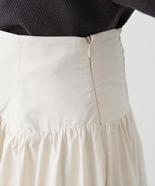 N.（N. Natural Beauty Basic）（エヌエヌナチュラルビューティーベーシック）の「◆ソフトサテンバルーンスカート（スカート・レディース・オフホワイト/ブラック・MEDIUM）」の15枚目の写真