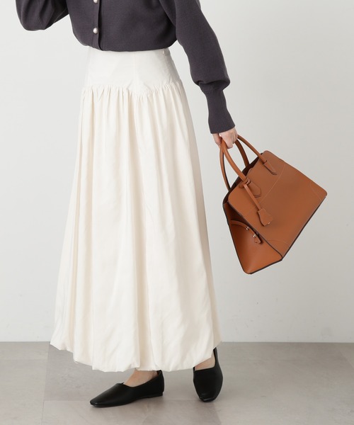 N.（N. Natural Beauty Basic）（エヌエヌナチュラルビューティーベーシック）の「◆ソフトサテンバルーンスカート（スカート・レディース・オフホワイト/ブラック・MEDIUM）」の2枚目の写真