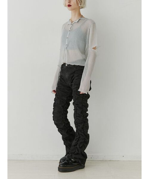 jouetie（ジュエティ）の「ギャザーフレアパンツ（デニムパンツ・レディース・ブラック/ブルー・MEDIUM/SMALL）」の8枚目の写真