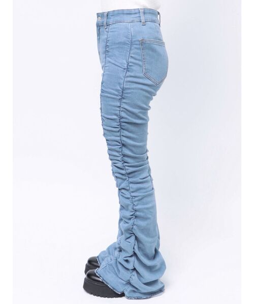 jouetie（ジュエティ）の「ギャザーフレアパンツ（デニムパンツ・レディース・ブラック/ブルー・MEDIUM/SMALL）」の15枚目の写真