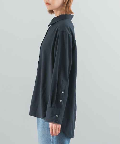 URBAN RESEARCH ROSSO WOMEN（アーバンリサーチ　ロッソ）の「イージーケアオーバーシャツ（シャツ/ブラウス・レディース・ホワイト/ネイビー/ストライプ・FREE）」の16枚目の写真