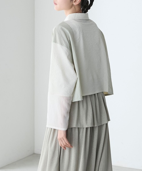 forksy.（フォルクシー）の「【forksy.】異素材切替えクロップドシャツ（シャツ/ブラウス・レディース・アイボリー系/ブルー系/グレー系・FREE）」の7枚目の写真