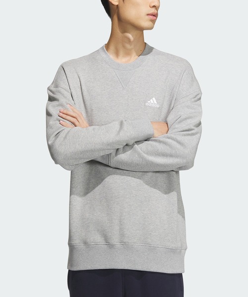 adidas(アディダス)の「エッセンシャルズ プラス ルーズフィット スモールロゴ フレンチテリー スウェットシャツ / トレーナー / アディダス adidas(スウェット・メンズ・ブルー/グレー/ブラック/ホワイト/グリーン/ネイビー/グリーン系その他・MEDIUM/SMALL/X-SMALL/XX-LARGE/XX-SMALL/3XL/LARGE/X-LARGE)」の1枚目の写真