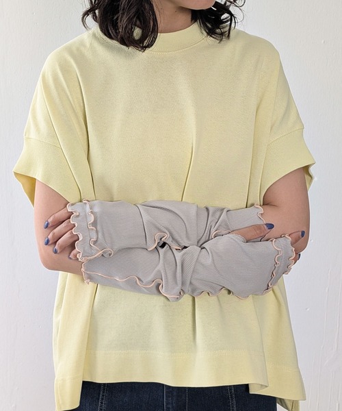 emesuelee(エメスーリー)の「冷感リブ生地UV手袋 40cm 45cm(アームカバー・レディース・ブルー/ブラック/ライトグレー/グレー系1/ブラック系1/ブルー系1・フリー)」の21枚目の写真