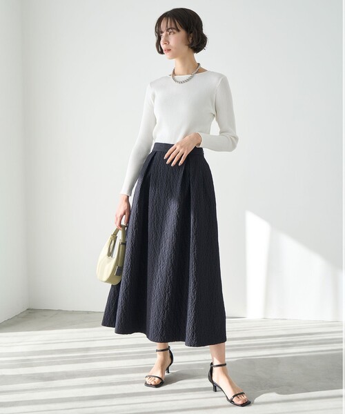 UNFILO(アンフィーロ)の「フクレジャガード ボリュームスカート(スカート・レディース・ホワイト系/ネイビー系・X-SMALL/SMALL/MEDIUM)」の16枚目の写真