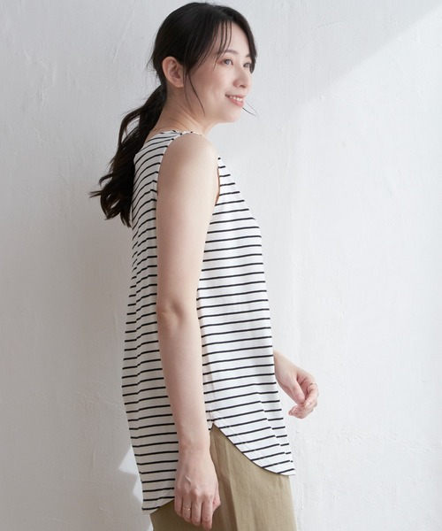 ikka（イッカ）の「【雑誌InRed6月号掲載】コットンUSA裾ラウンドノースリプルオーバー（タンクトップ・レディース・その他1/オフホワイト/ブラック・L/M/S）」の11枚目の写真