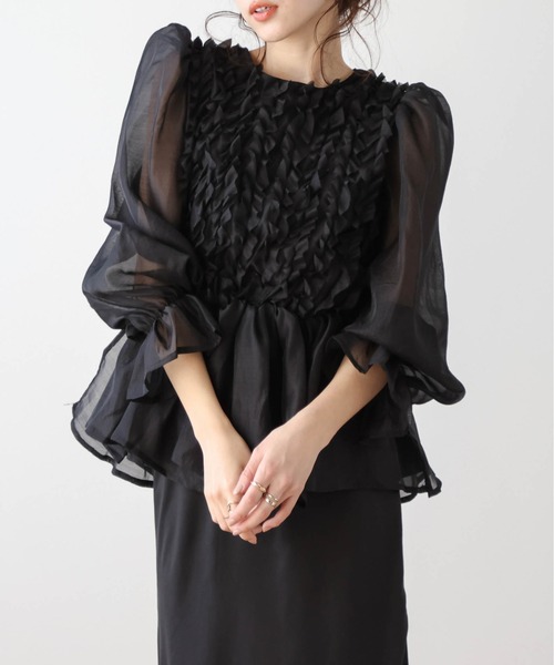肩フリルの長袖トップス ブラック | kyasalon
