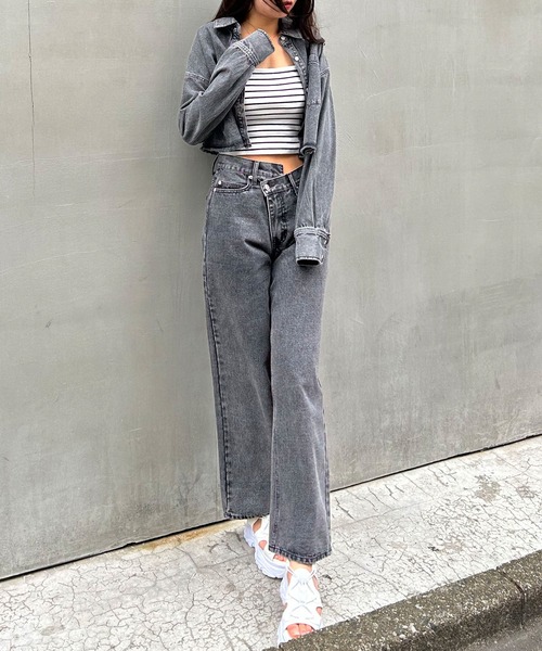 INGNI（イング）の「クロップド丈デニムシャツ／Ａ（シャツ/ブラウス・レディース・グレー/ブルー系その他3・M）」の5枚目の写真