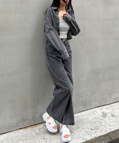 INGNI（イング）の「クロップド丈デニムシャツ／Ａ（シャツ/ブラウス・レディース・グレー/ブルー系その他3・M）」の6枚目の写真