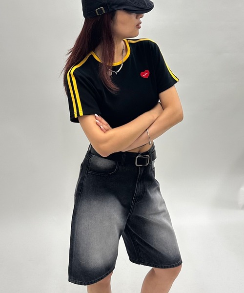 WHO'S WHO gallery(フーズフーギャラリー)の「【SLOPPY/スロッピー】ハートラインTEE(Tシャツ/カットソー・レディース・グレー/オフホワイト/ブラック/レッド/ネイビー/レッド系その他/ブラック系その他/ブルー系その他/カーキ・FREE)」の3枚目の写真