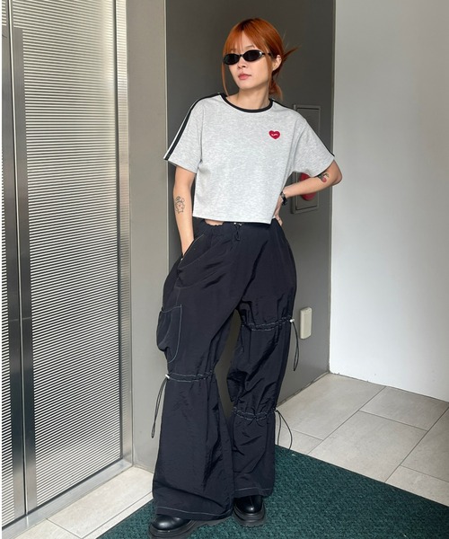 WHO'S WHO gallery(フーズフーギャラリー)の「【SLOPPY/スロッピー】ハートラインTEE(Tシャツ/カットソー・レディース・グレー/オフホワイト/ブラック/レッド/ネイビー/レッド系その他/ブラック系その他/ブルー系その他/カーキ・FREE)」の20枚目の写真