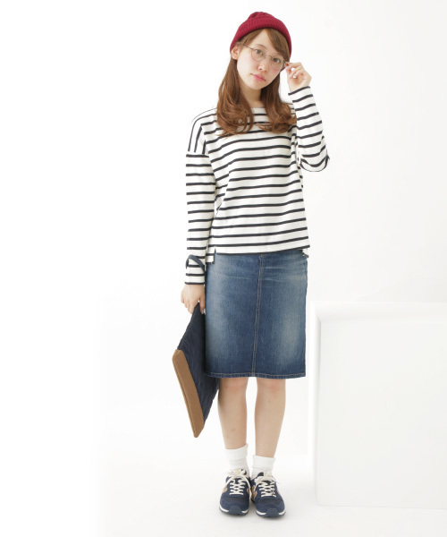 earth music&ecology（アースミュージックアンドエコロジー）の「デニムタイトスカート（デニムスカート・レディース・インディゴブルー/ライトインディゴブルー・MEDIUM/SMALL/LARGE）」の13枚目の写真