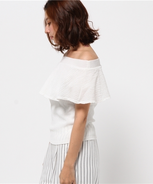 OUTLET(アウトレット)の「【who's who Chico】オフショルフリルボーダー半袖T(Tシャツ/カットソー・レディース・ホワイト×ブラック/ホワイト系その他/ホワイト/ネイビー/ライトブルー・FREE)」の7枚目の写真