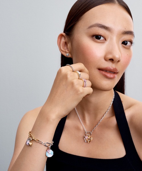 PANDORA(パンドラ)の「Pandora ME ハーブド エナメル シルバー シグネット リング(リング・レディース・シルバー・56/54/52/50/48/58)」の16枚目の写真