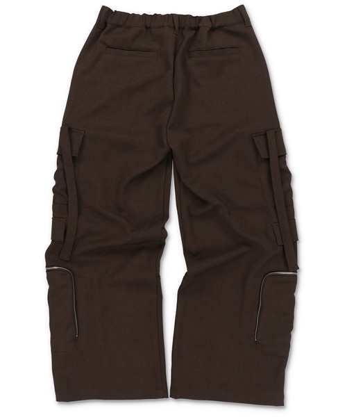 SPINNS（スピンズ）の「【ユニセックスで着用可能】ポケットカーゴテーラードパンツ（カーゴパンツ・メンズ・ブラウン/ブラック・L/M）」の3枚目の写真