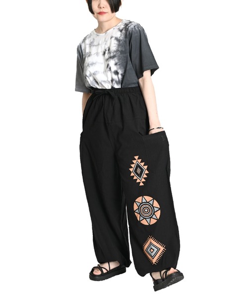 エスニックプリント柄 ウエストゴム バルーンサルエルパンツ（その他パンツ）｜ABBEY MARKET（アビーマーケット）