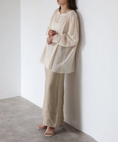 Bonjour Sagan(ボンジュールサガン)の「シアークルーネックプルオーバーブラウス(シャツ/ブラウス・レディース・アイボリー/チャコールグレー/カーキブラウン・FREE)」の17枚目の写真