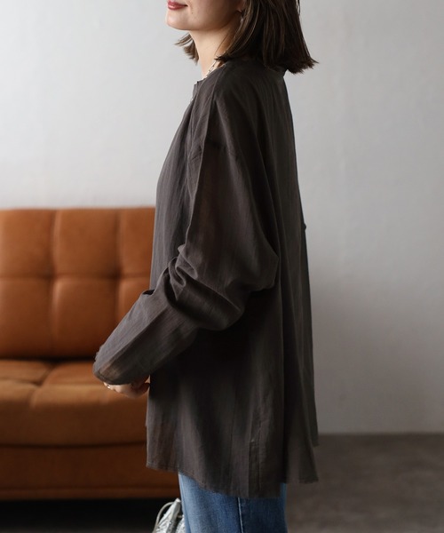 Bonjour Sagan(ボンジュールサガン)の「シアークルーネックプルオーバーブラウス(シャツ/ブラウス・レディース・アイボリー/チャコールグレー/カーキブラウン・FREE)」の9枚目の写真
