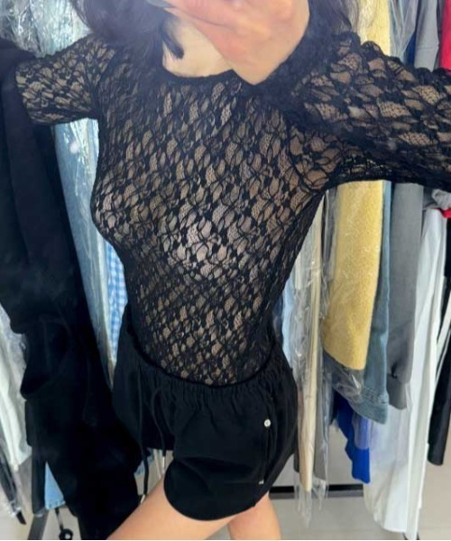 Vipoa(ヴィポア)の「lace sheer tops(Tシャツ/カットソー・レディース・ホワイト/ブラック・FREE)」の14枚目の写真