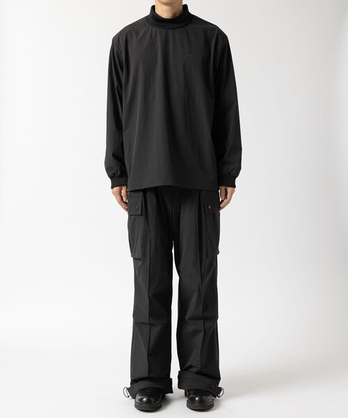 th products/ティーエイチプロダクツ】Nylon Mock Neck Tee（T