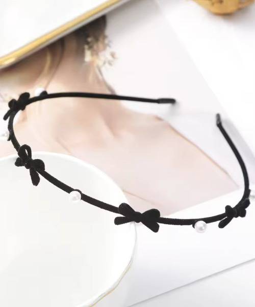 Port（ポート）の「【 Port / ポート 】 ベロア ミニ リボン カチューシャ（カチューシャ・レディース・ブラック/レッド・FREE）」の3枚目の写真