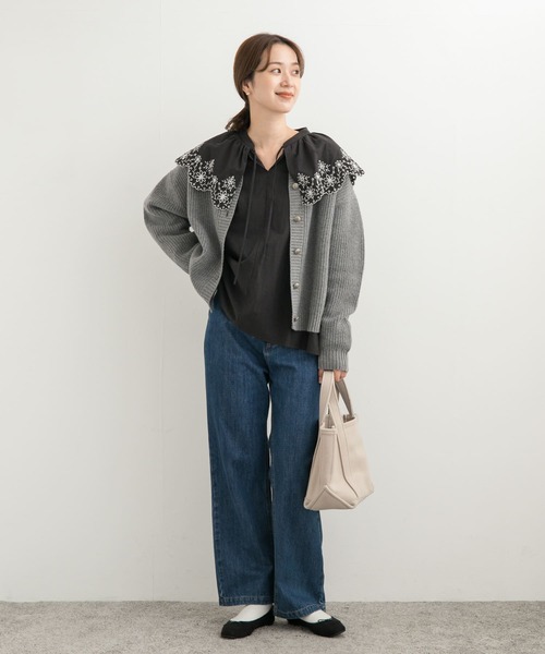 URBAN RESEARCH DOORS（アーバンリサーチドアーズ）の「レース刺繍ラッフルブラウス（シャツ/ブラウス・レディース・ブラック/オフホワイト・MEDIUM）」の7枚目の写真