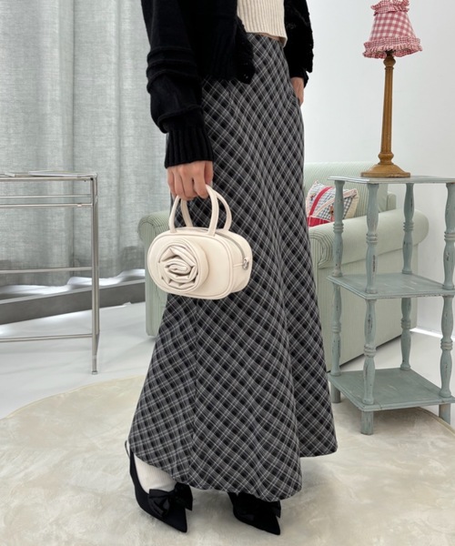 Birthday room(バースデイルーム)の「Aラインチェックロングスカート / A-line checked long skirt(スカート・レディース・ネイビー/ブラック/ブラウン・FREE)」の4枚目の写真