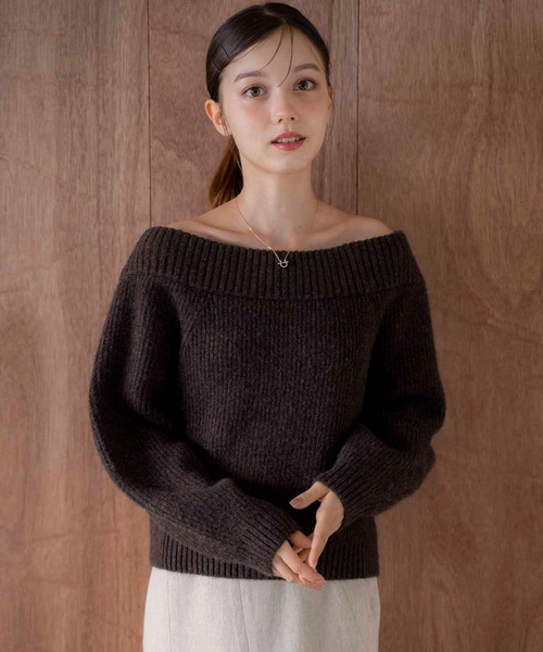 NOELA(ノエラ)の「2WAYオフショルニット(ニット/セーター・レディース・ブラウン/ベージュ/オフホワイト・フリー)」の11枚目の写真