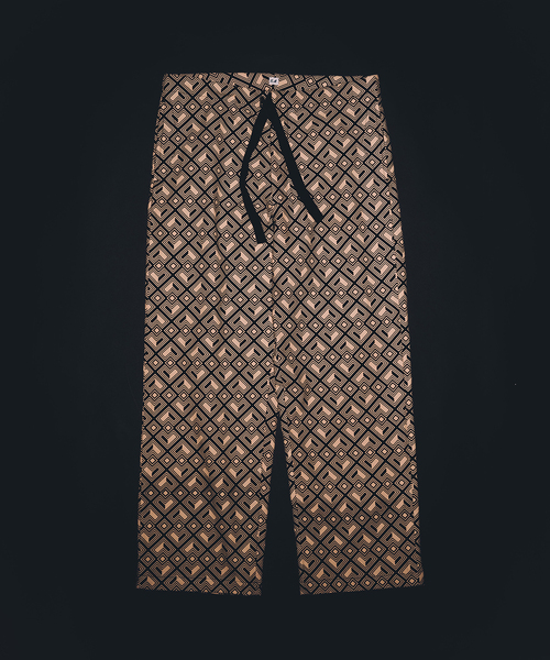 Ets.MATERIAUX(マテリオ)の「ETS.MATERIAUX (マテリオ) FRENCH AFRICAN KUBA HOSPITAL パンツ(その他パンツ・メンズ・ブラック/ブラック系その他/ベージュ系その他/ベージュ・2/3)」の5枚目の写真