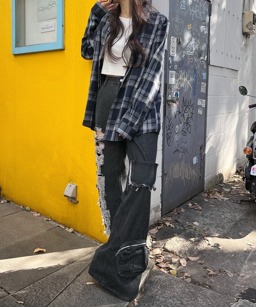 tinkerend（ティンカーエンド）の「【ユニセックス】Damege Vintage Denim / ダメージヴィンテージデニムパンツ（デニムパンツ・メンズ・ブラック・1/3/2）」の6枚目の写真