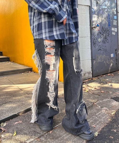 tinkerend（ティンカーエンド）の「【ユニセックス】Damege Vintage Denim / ダメージヴィンテージデニムパンツ（デニムパンツ・メンズ・ブラック・1/3/2）」の4枚目の写真