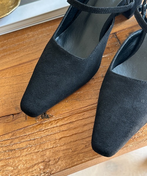 by muni:r（バイ ムニール）の「スエードスリングバックパンプス（パンプス・レディース・ピンク/ブラック/ベージュ・24.0cm/23.5cm/23.0cm/22.5cm/25.0cm/24.5cm）」の6枚目の写真