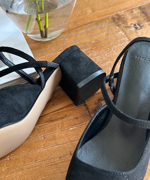 by muni:r（バイ ムニール）の「スエードスリングバックパンプス（パンプス・レディース・ピンク/ブラック/ベージュ・24.0cm/23.5cm/23.0cm/22.5cm/25.0cm/24.5cm）」の7枚目の写真