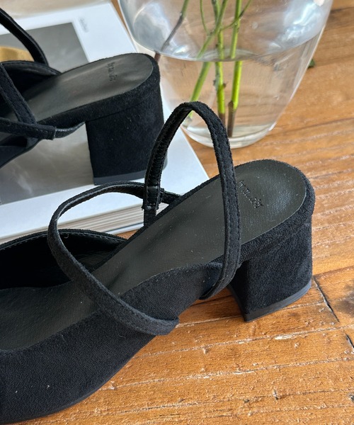 by muni:r（バイ ムニール）の「スエードスリングバックパンプス（パンプス・レディース・ピンク/ブラック/ベージュ・24.0cm/23.5cm/23.0cm/22.5cm/25.0cm/24.5cm）」の8枚目の写真