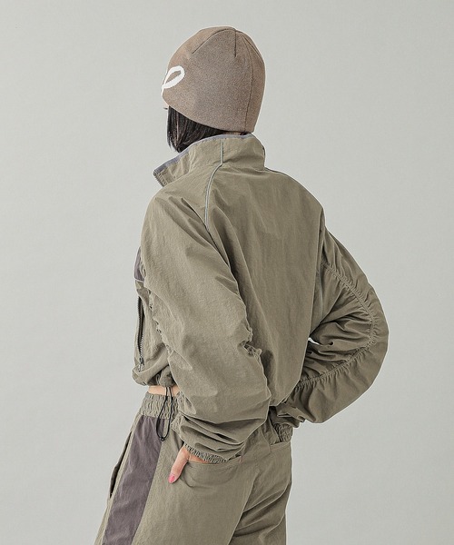 X-girl（エックスガール）の「SIGN LOGO JACQUARD BEANIE（ニットキャップ/ビーニー・レディース・ベージュ/オリーブ/ブラック・ONE SIZE）」の7枚目の写真