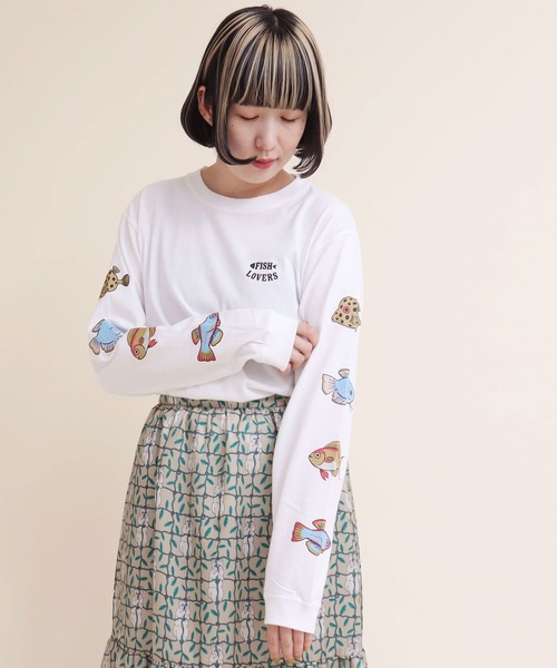 didizizi（ディディジジ）の「FISH LOVERSプリント　ロンT（Tシャツ/カットソー・レディース・グレー/ホワイト・FREE）」の4枚目の写真