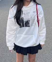 fiere（フィエール）の「英字新聞風デザインパーカー（パーカー）」